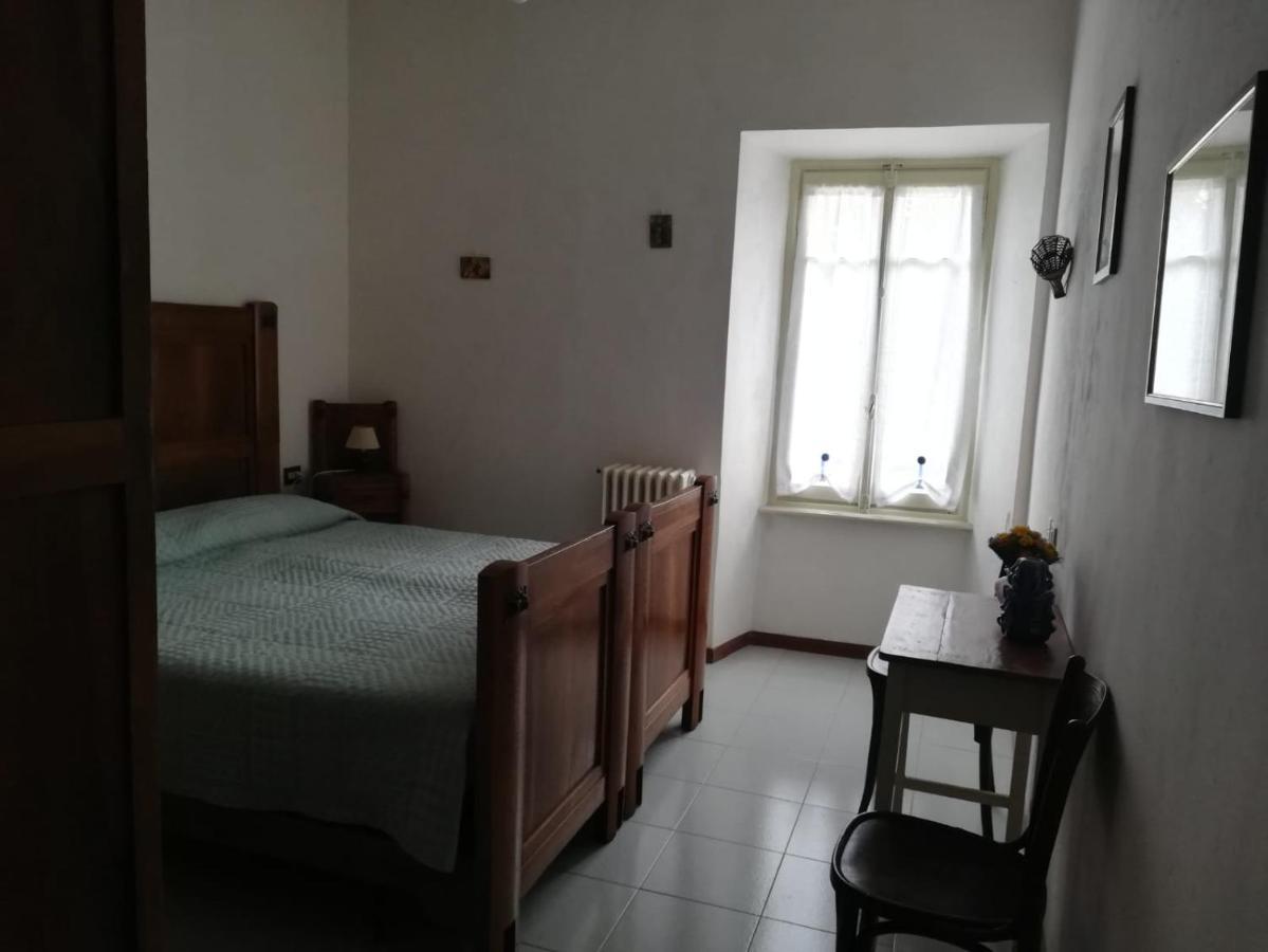 Residenza Santa Valeria Hotell Caglio Exteriör bild
