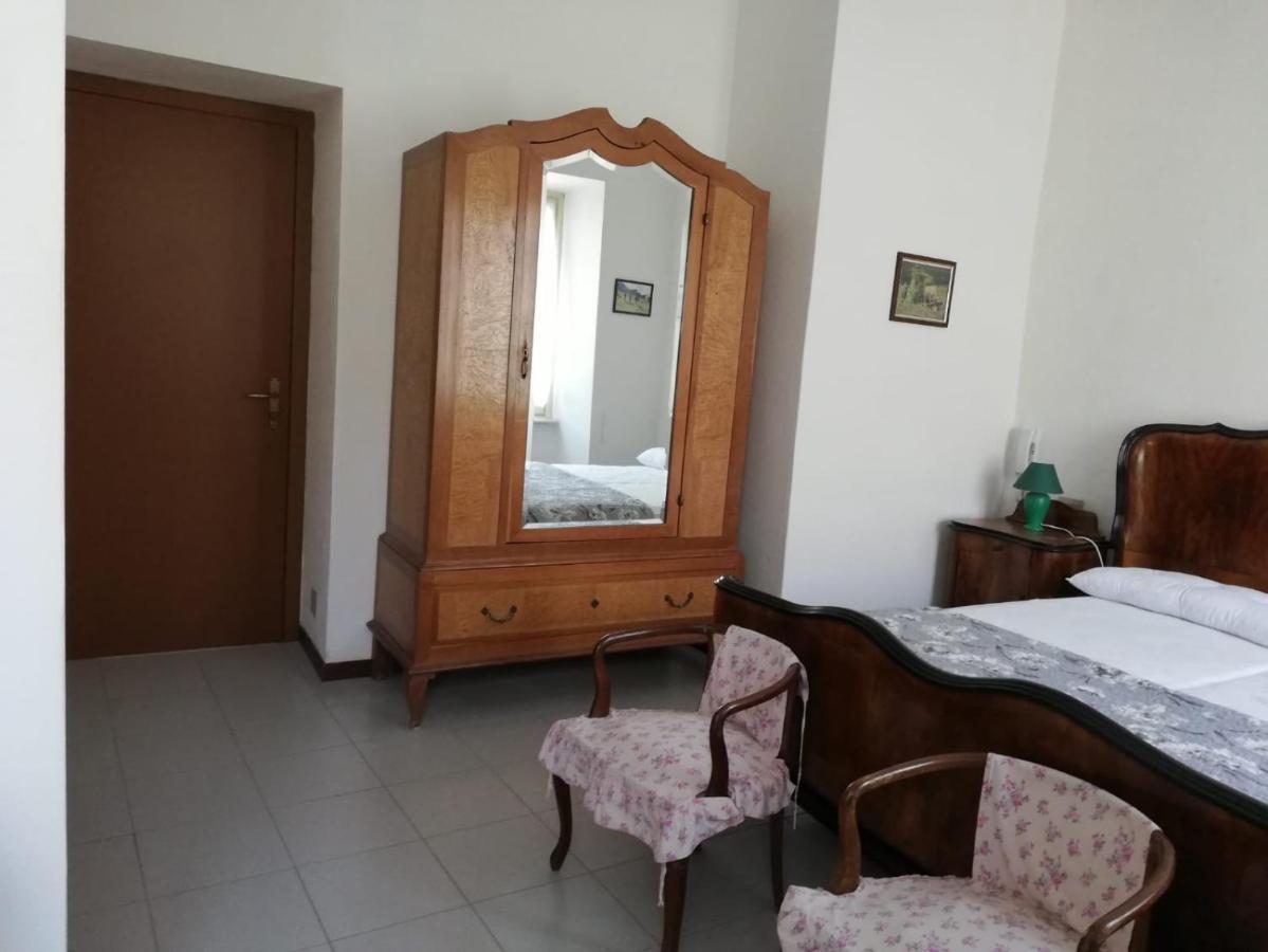 Residenza Santa Valeria Hotell Caglio Exteriör bild