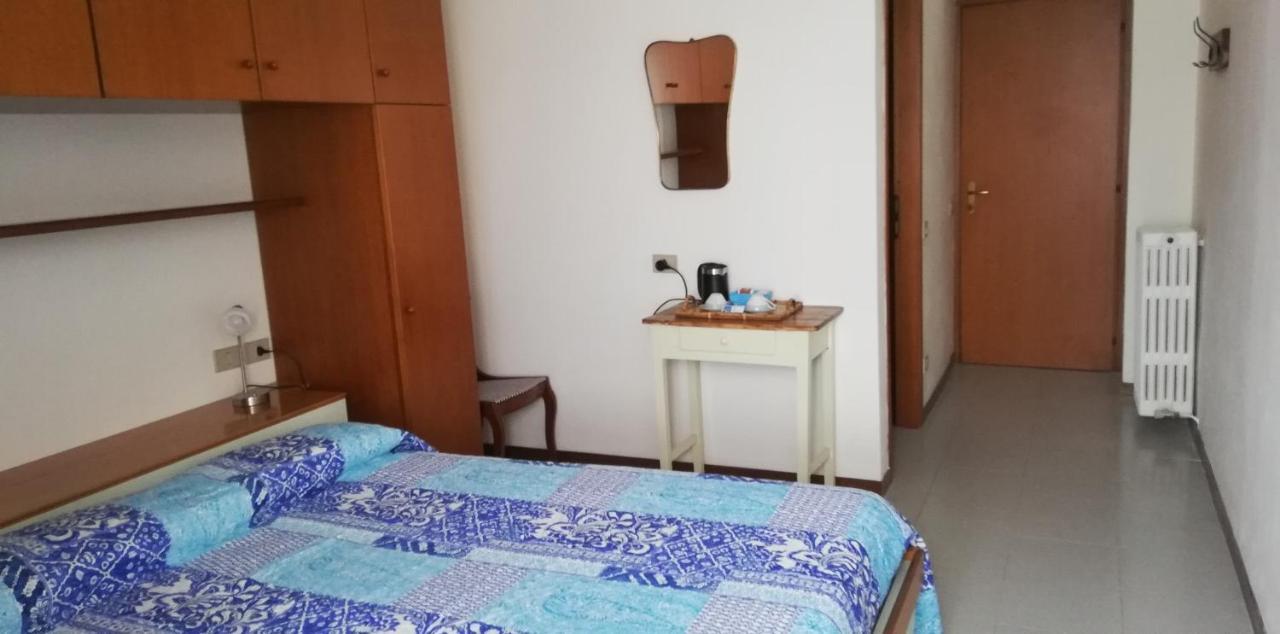 Residenza Santa Valeria Hotell Caglio Exteriör bild