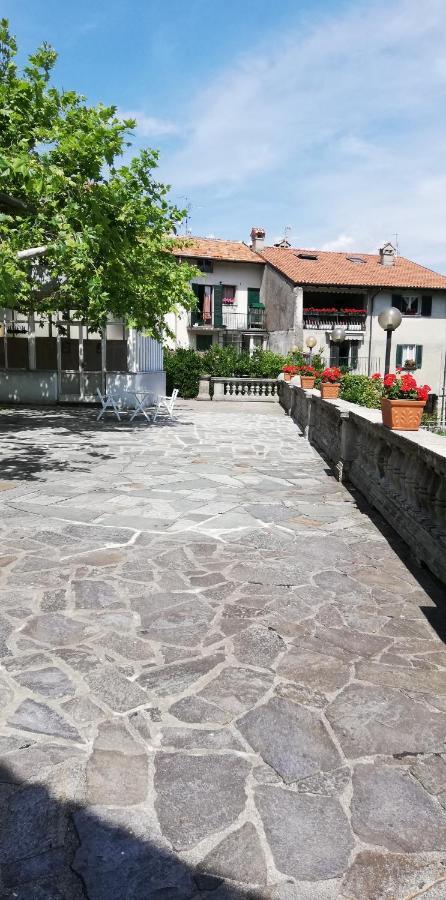 Residenza Santa Valeria Hotell Caglio Exteriör bild