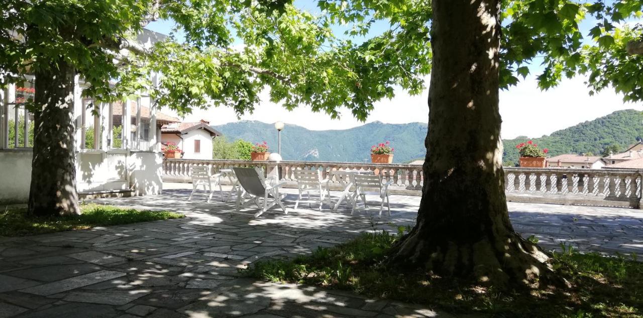 Residenza Santa Valeria Hotell Caglio Exteriör bild
